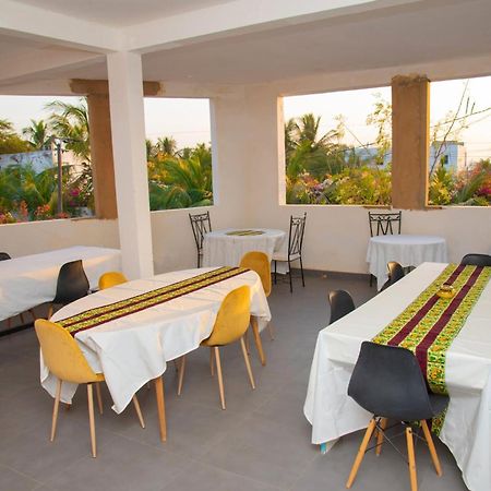Chambres D'Hotes Villa Luciana Saly Δωμάτιο φωτογραφία